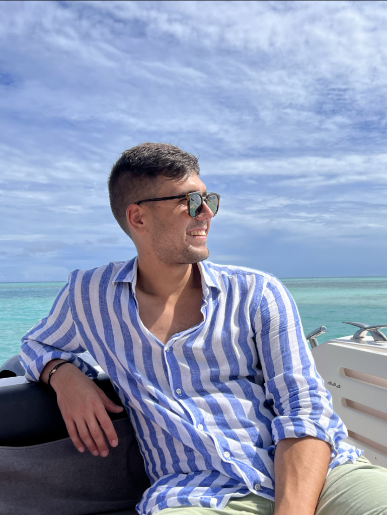 Интервью с Антоном Студнев основателем Alpha Hookah для Big Smoke Magazine Интервью с Антоном Студнев основателем Alpha Hookah для Big Smoke Magazine